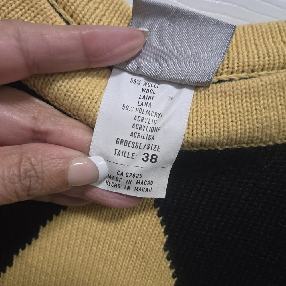 Mondi vintage Black and yellow wool blend Sweater size 38/m